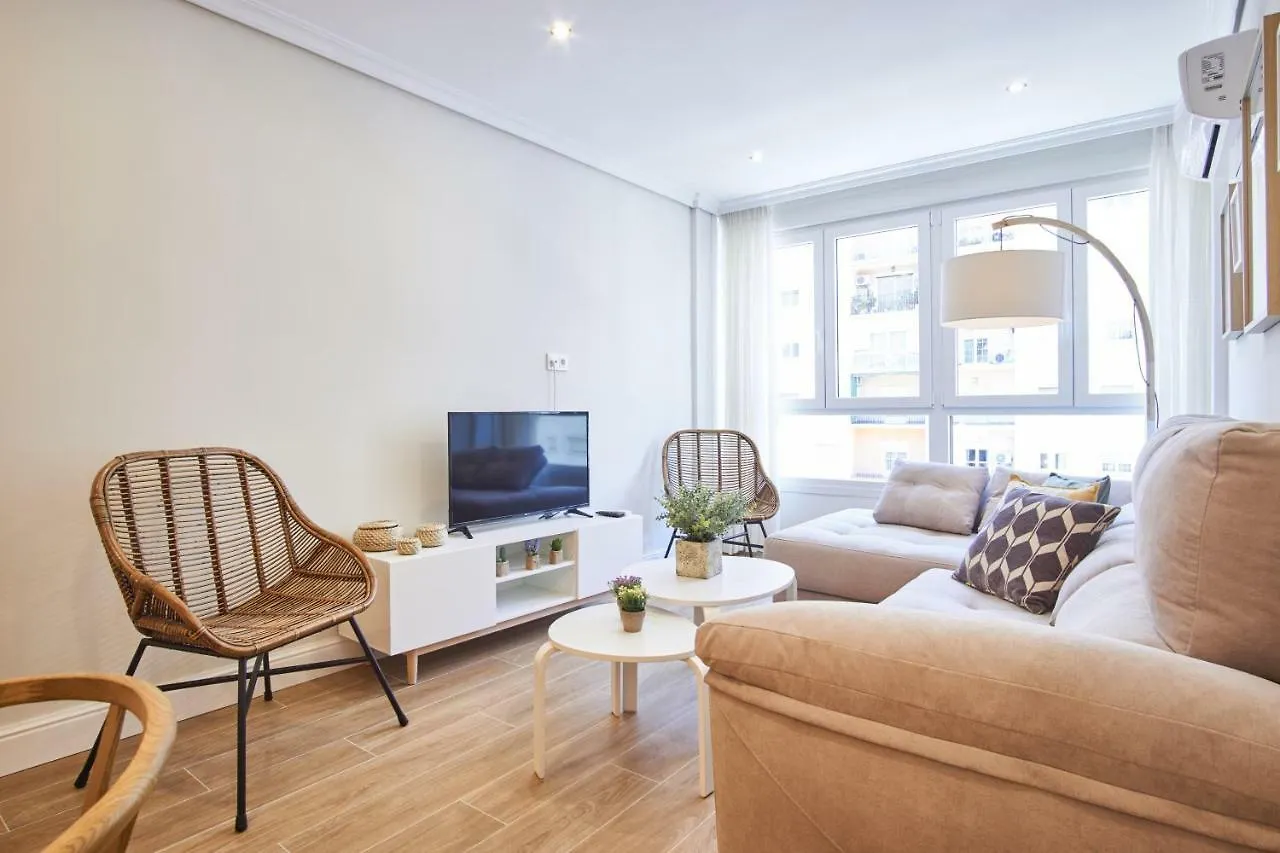 Apartment Arjona Riverside Central Deluxe By Valcambre Seville Spain
